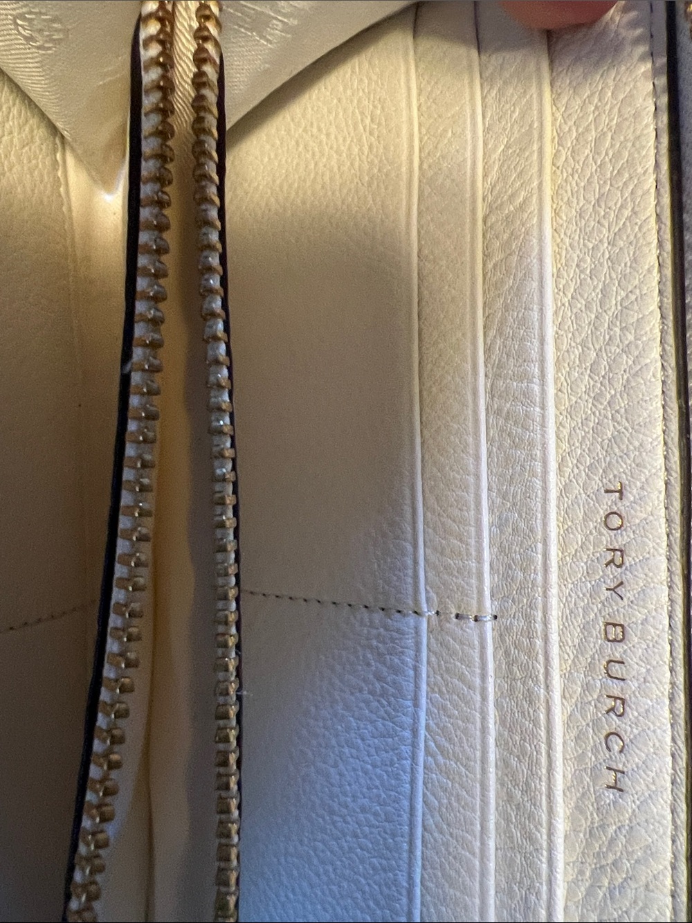 Tory Burch White PebbledShoulder Tote with With wallet Bombe T. Rare - Picture 7 of 10